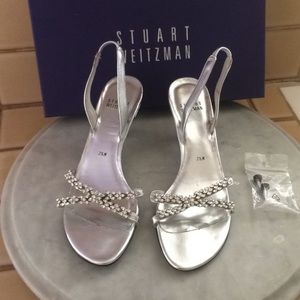 Stuart Weitzman silver heels in 7.5 “Fabulous”